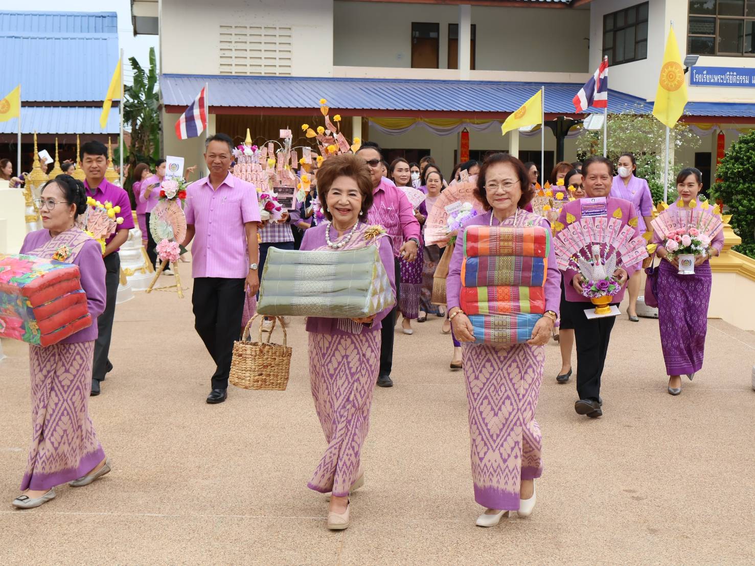 นครพนม ทอดผ้าป่าสมทบกองทุนพัฒนาเด็กชนบท ในพระราชูปถัมภ์ สมเด็จพระเทพรัตนราชสุดา ฯ สยามบรมราชกุมารี จังหวัดนครพนม ประจำปี พ.ศ. 2568