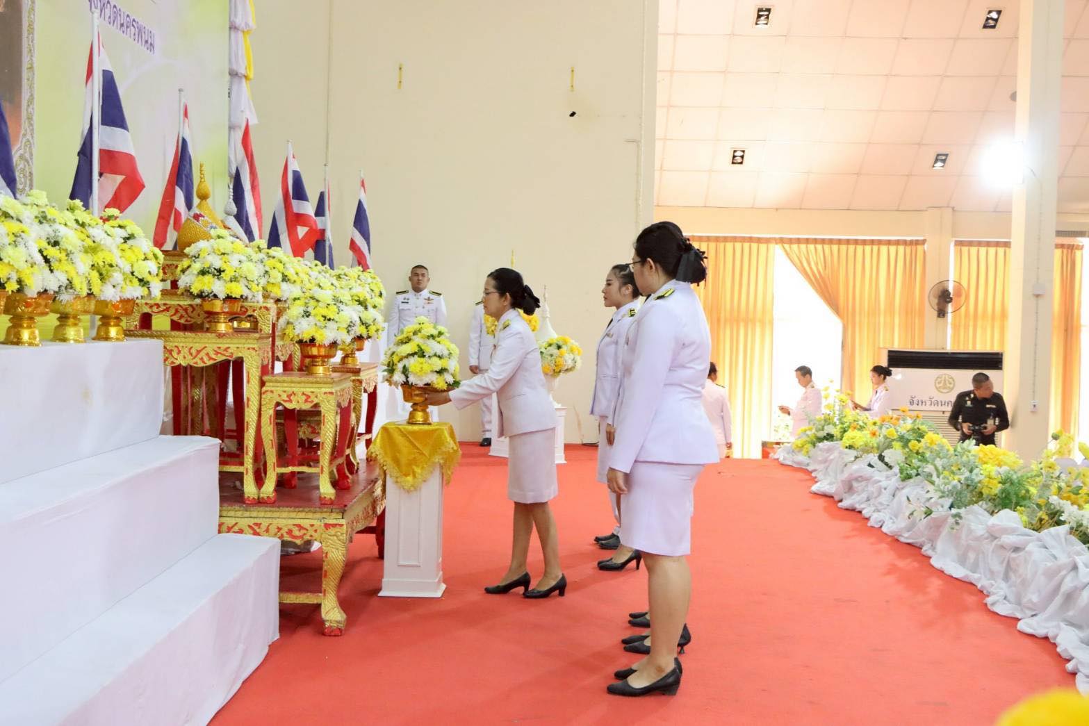 พช.นครพนม ร่วมพิธีวันที่ระลึกพระบาทสมเด็จพระนั่งเกล้าเจ้าอยู่หัว พระมหาเจษฎาราชเจ้า และวันข้าราชการพลเรือน ประจำปี 2568