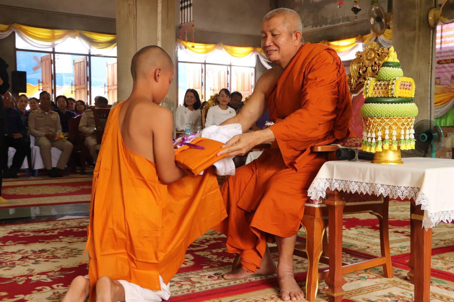 พช.นครพนม ร่วมพิธีบรรพชาสามเณรภาคฤดูร้อน ภายใต้โครงการเสริมสร้างคุณธรรมจริยธรรม ค่านิยมและความเป็นไทย จังหวัดนครพนม ประจำปีงบประมาณ พ.ศ. 2568