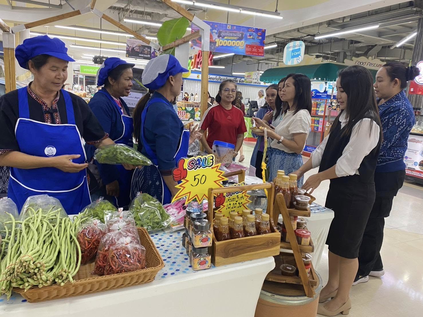 พช.นครพนม จัดกิจกรรมทดสอบตลาดโครงการส่งเสริมกระบวนการเครือข่ายองค์ความรู้(Khowledge – Based OTOP : KBO)