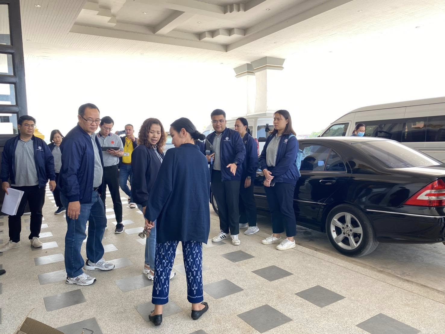 พช.นครพนม ลงสำรวจพื้นที่เตรียมจัดสถานที่แสดงและจำหน่ายสินค้า OTOP ในกลุ่มจังหวัดสนุก สำหรับการประชุมครม.สัญจร 28-29 เมษายน 2568