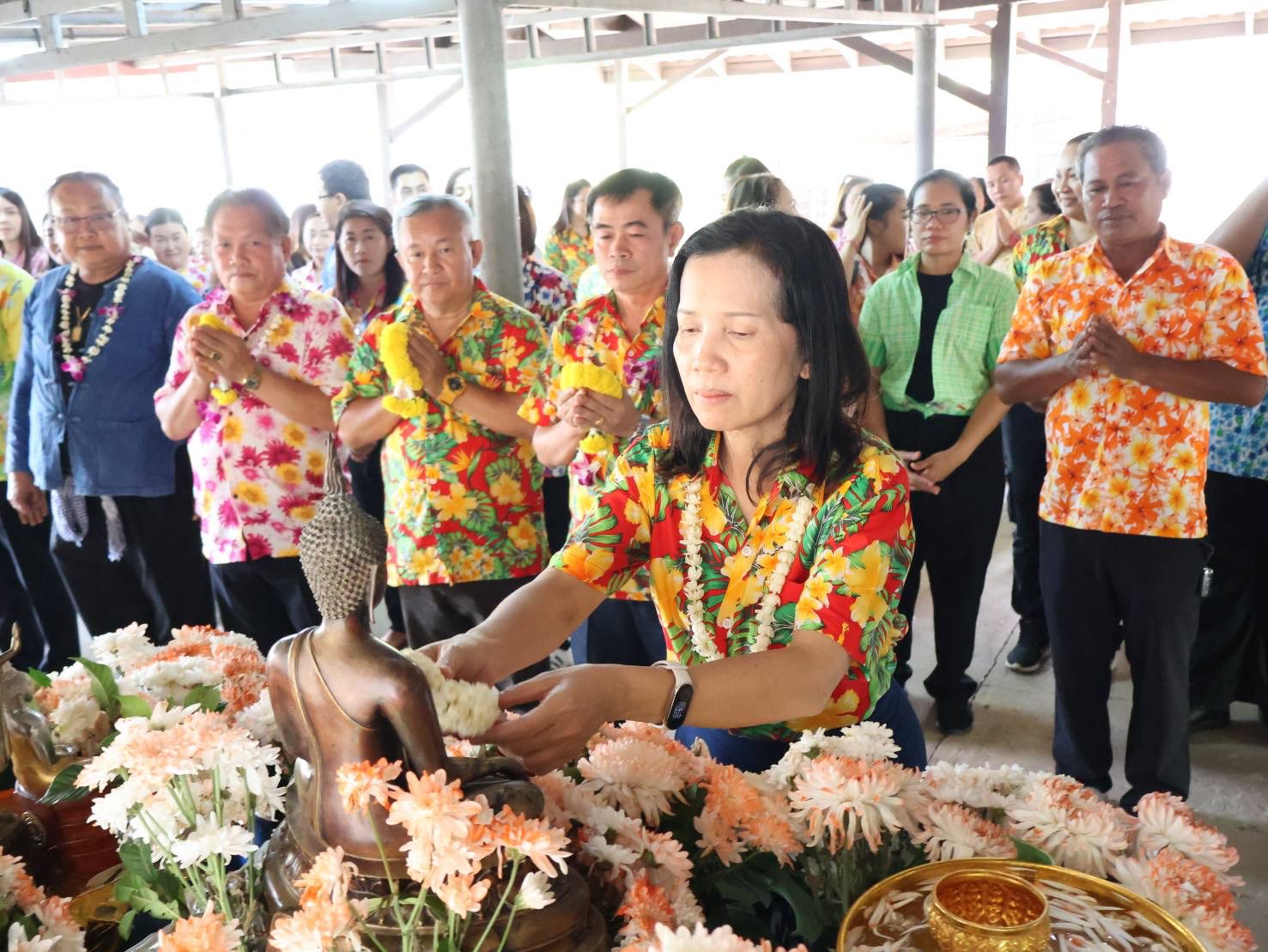 พช.นครพนม จัดกิจกรรม “สืบสาน สงกรานต์ ตำนานพัฒนาชุมชน คนนครพนม”