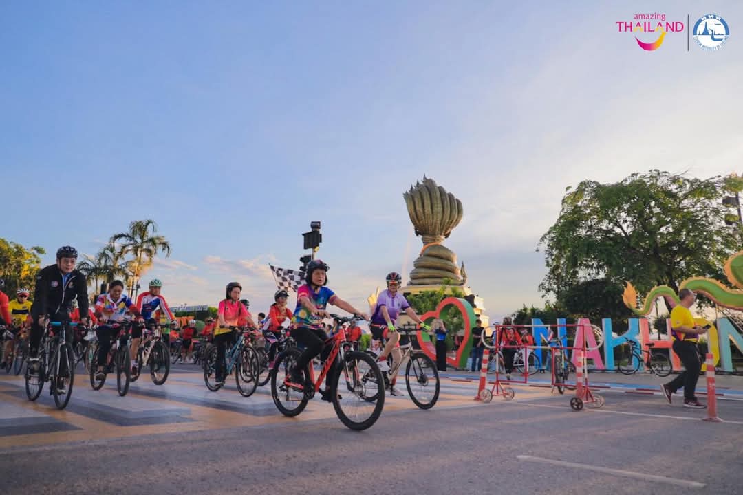 พช.นครพนม: ร่วมกิจกรรม กิจกรรม “ปั่นจักรยานชายโขงทุกวันอาทิตย์ จังหวัดนครพนม”