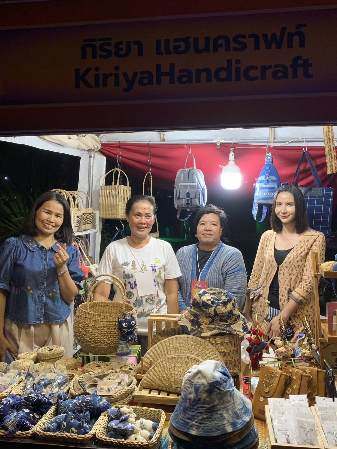 สายมูห้ามพลาด‼️ พช.นครพนม นำร้านค้า ผู้ประกอบการ OTOP เข้าร่วมจัดแสดงและจำหน่ายสินค้าในงาน Music มูเตรู Festival 2025