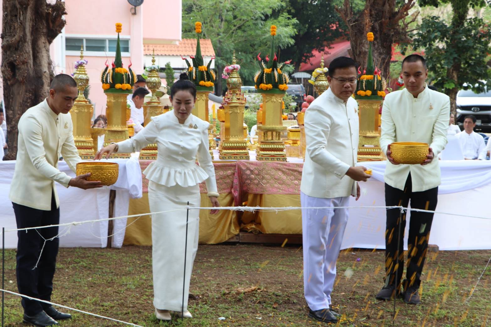 พช.นครพนม ร่วมพิธีบวงสรวงสร้างหอพระประจำศาลากลางจังหวัดนครพนม