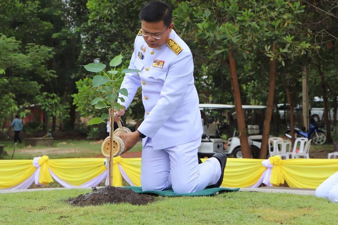 พช.นครพนม ร่วมพิธีปลูก “พระศรีมหาโพธิทศมราชบพิตร” พร้อมกัน 77 จังหวัดทั่วประเทศ