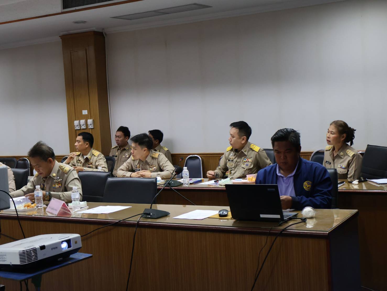 พช.นครพนม ร่วมการประชุมผู้ว่าราชการจังหวัด รองผู้ว่าราชการจังหวัด หัวหน้าส่วนราชการสังกัดกระทรวงมหาดไทย และนายอำเภอ ในการขับเคลื่อนการพัฒนาและดูแลความเป็นอยู่ของประชาชน