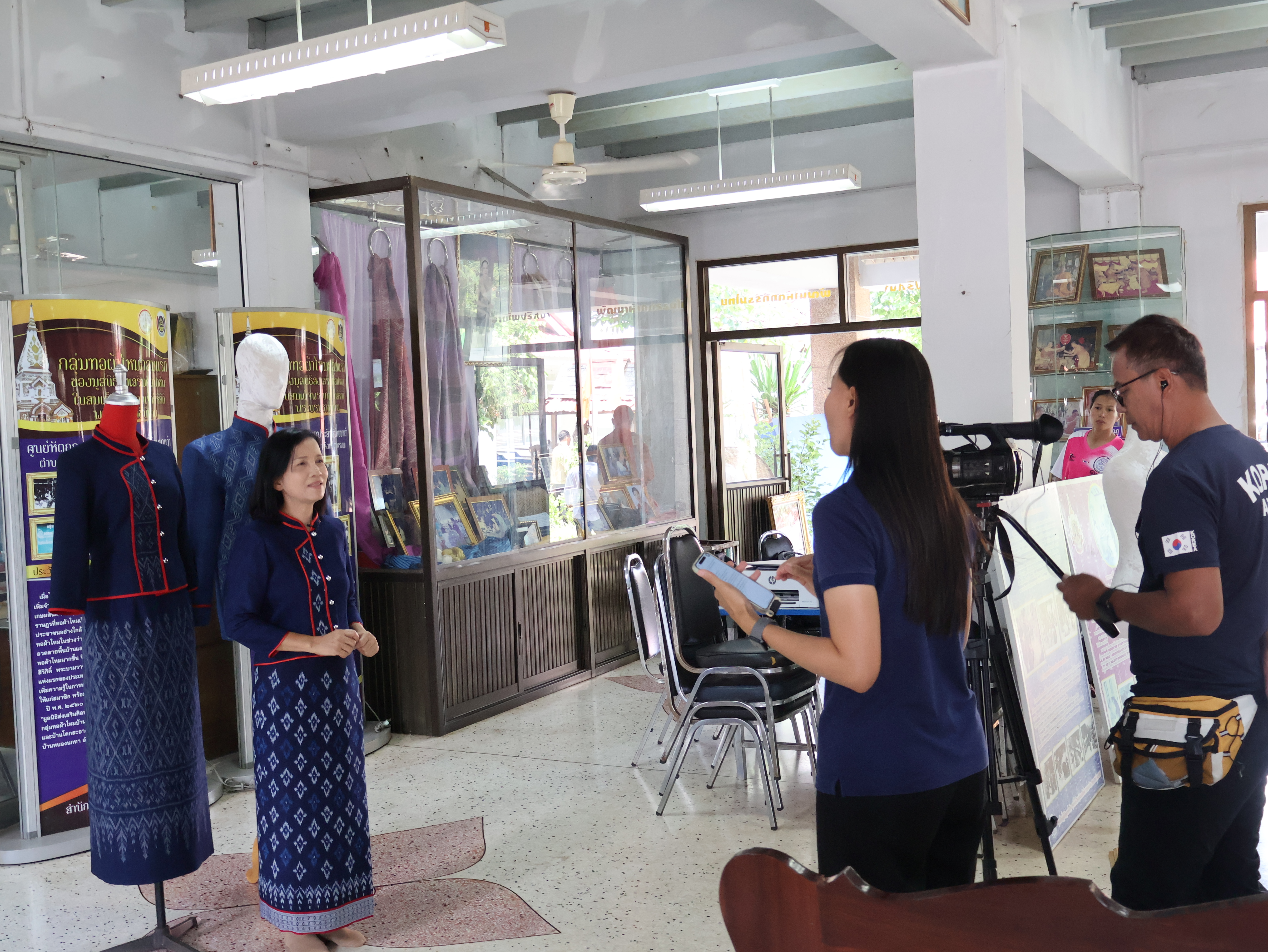 พช.นครพนม ให้สัมภาษณ์ในการถ่ายทำรายการ สถานีโทรทัศน์ NBT ส่วนกลาง โครงการสืบสานพระราชปณิธาน “นาหว้าโมเดล”