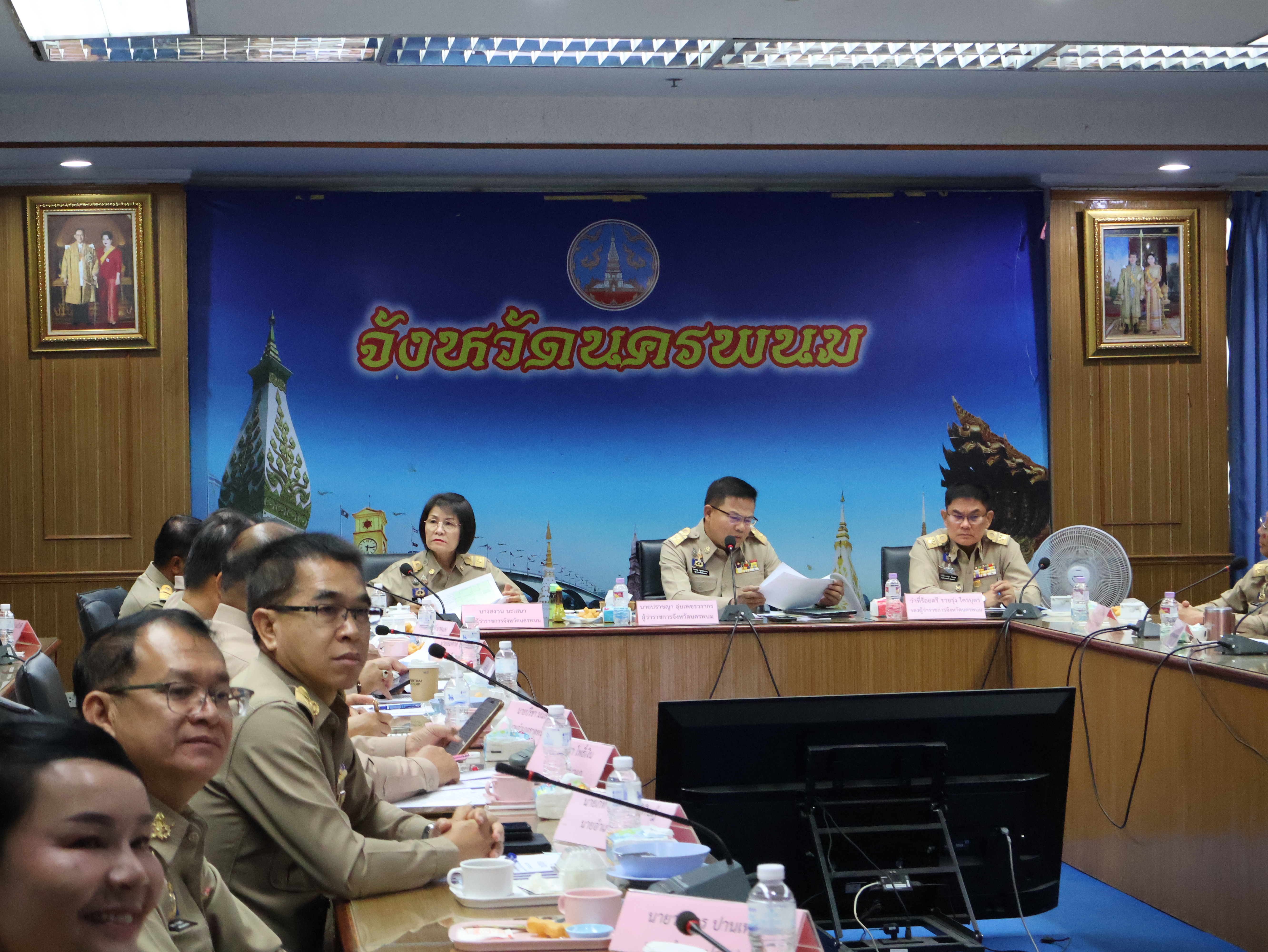 พช.นครพนม ร่วมการประชุมผู้ว่าราชการจังหวัด รองผู้ว่าราชการจังหวัด หัวหน้าส่วนราชการสังกัดกระทรวงมหาดไทย และนายอำเภอ ในการขับเคลื่อนการพัฒนาและดูแลความเป็นอยู่ของประชาชน