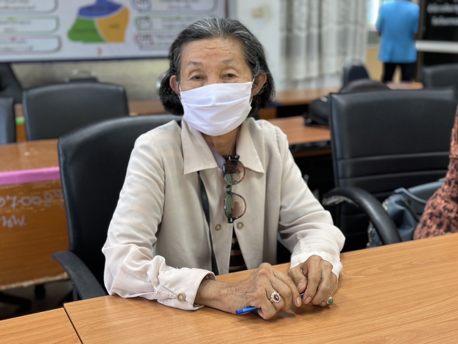 พช.นครพนม ประชุมเตรียมความพร้อมผู้ประกอบการที่ได้รับการคัดเลือกเข้าร่วมงาน OTOP Midyear 2025 ณ อิมแพ็ค เมืองทองธานี