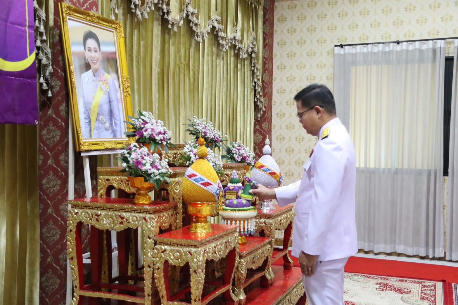 พช.นครพนม ร่วมพิธีทำบุญตักบาตรถวายเป็นพระราชกุศล กิจกรรมเฉลิมพระเกียรติสมเด็จพระนางเจ้า ฯ พระบรมราชินี เนื่องในโอกาสวันเฉลิมพระชนมพรรษา 3 มิถุนายน 2568