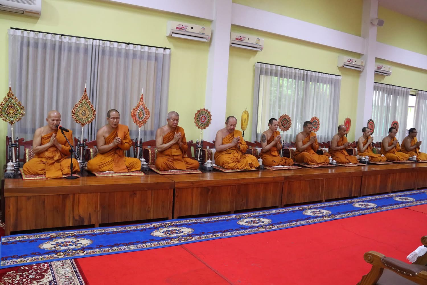 พช.นครพนม ร่วมพิธีทำบุญตักบาตรถวายเป็นพระราชกุศล กิจกรรมเฉลิมพระเกียรติสมเด็จพระนางเจ้า ฯ พระบรมราชินี เนื่องในโอกาสวันเฉลิมพระชนมพรรษา 3 มิถุนายน 2568