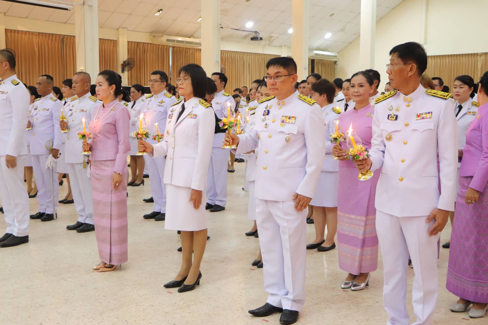 พช.นครพนม ร่วมพิธีถวายเครื่องราชสักการะและวางพานพุ่ม และพิธีจุดเทียนถวายพระพรชัยมงคล เนื่องในโอกาสวันเฉลิมพระชนมพรรษา 3 มิถุนายน 2568 สมเด็จพระนางเจ้าฯ พระบรมราชินี