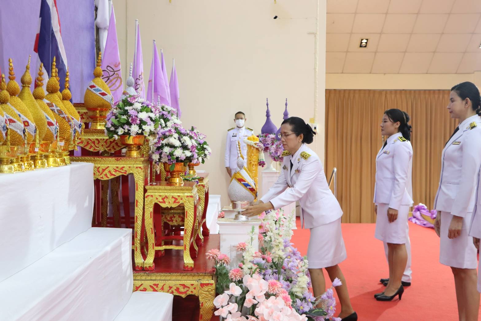 พช.นครพนม ร่วมพิธีถวายเครื่องราชสักการะและวางพานพุ่ม และพิธีจุดเทียนถวายพระพรชัยมงคล เนื่องในโอกาสวันเฉลิมพระชนมพรรษา 3 มิถุนายน 2568 สมเด็จพระนางเจ้าฯ พระบรมราชินี