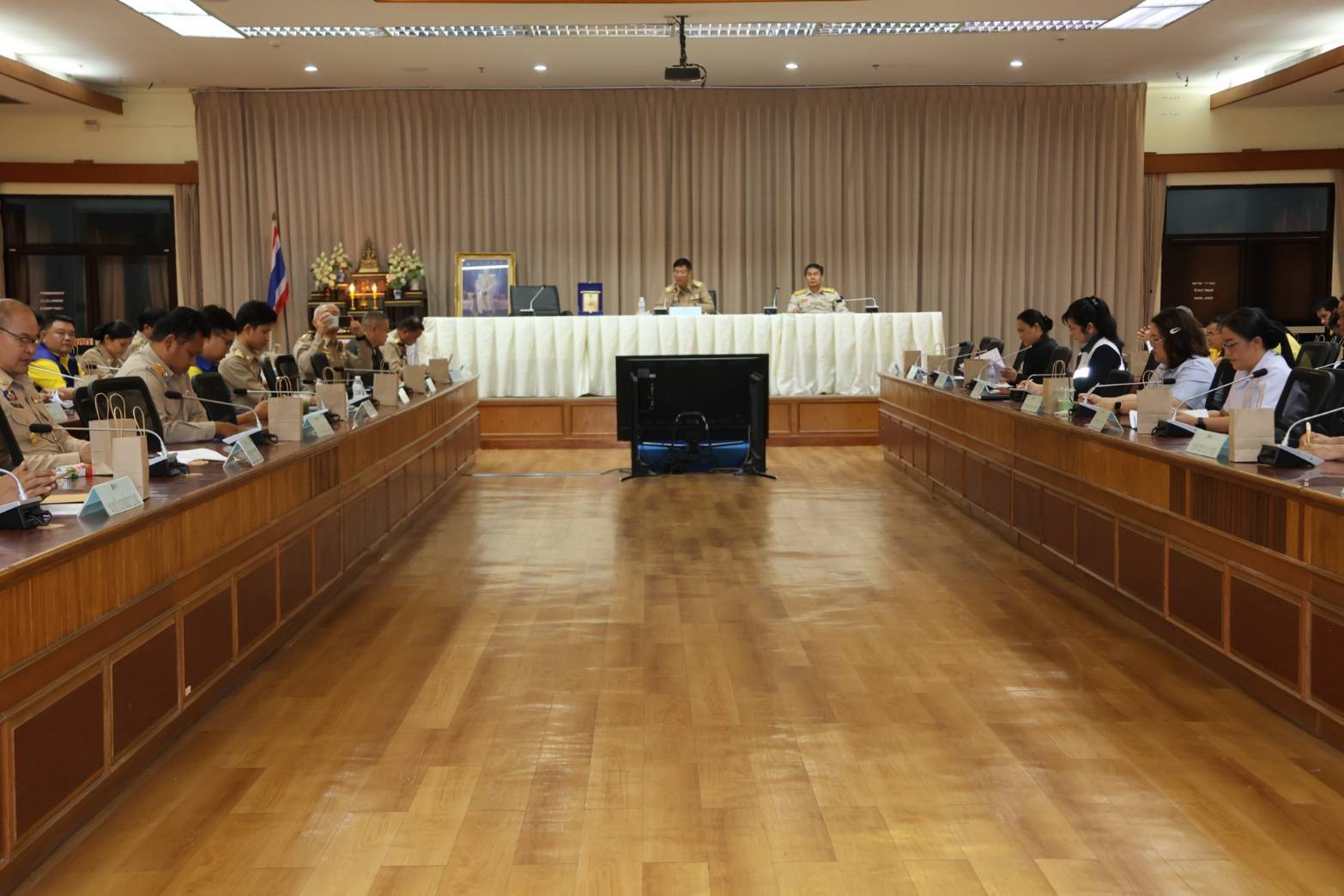 พช.นครพนม ร่วมประชุม ศอ.ปส.จ.นพ. ขับเคลื่อนการป้องกันและปราบปรามยาเสพติด
