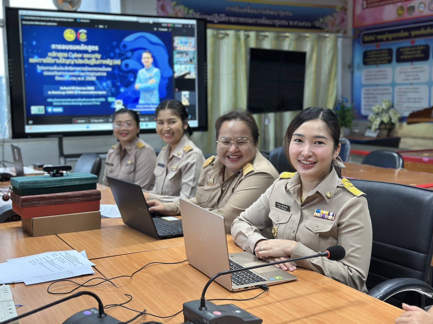 พช.นครพนม ร่วมอบรมหลักสูตร Cyber security และการใช้งานปัญญาประดิษฐ์ในภาครัฐ (AI) ตามโครงการเพิ่มประสิทธิภาพการบริหารจัดการความมั่นคงปลอดภัยสารสนเทศตามแนวทางมาตรฐานสากล