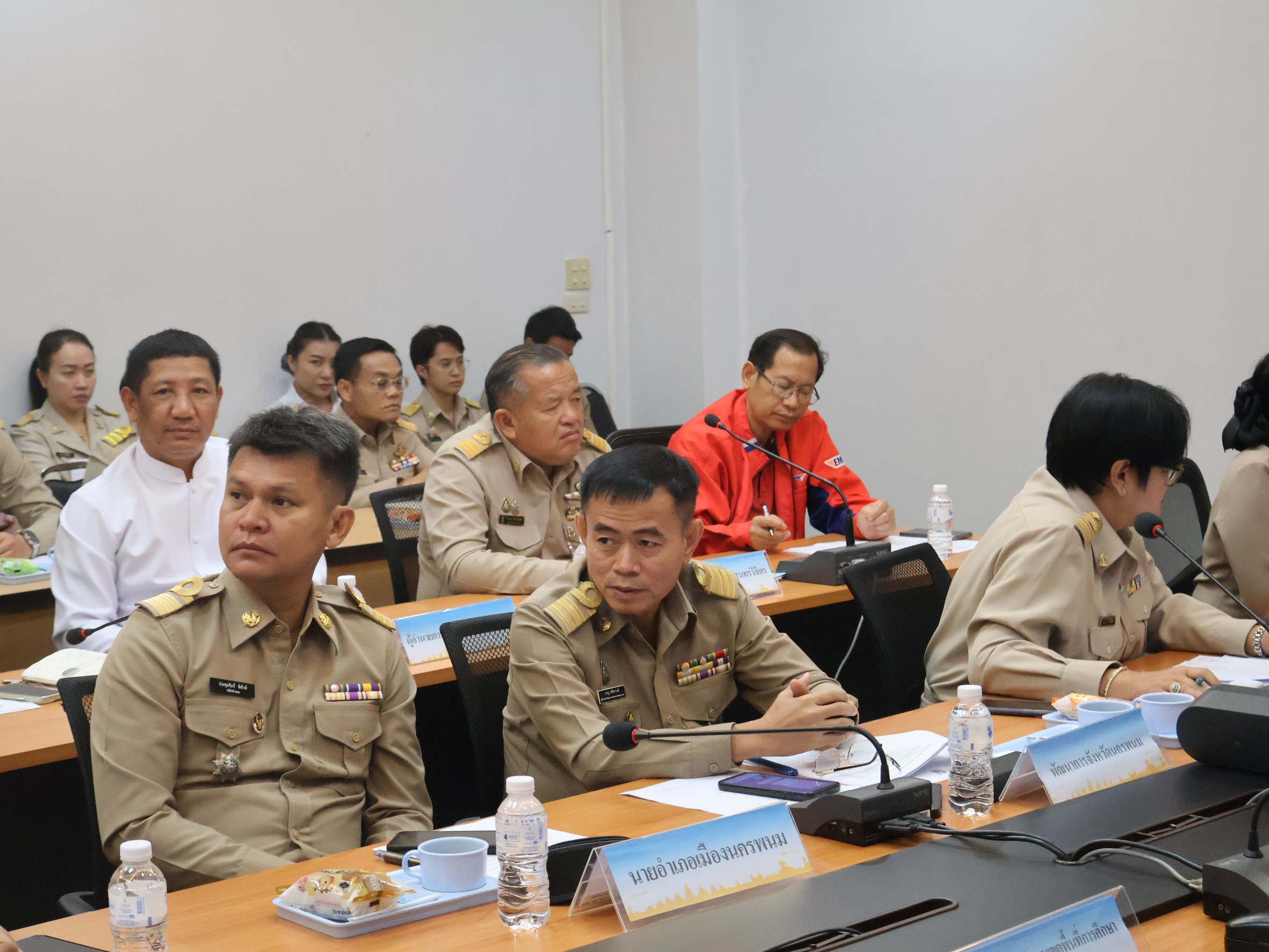 พช.นครพนม ร่วมประชุมเตรียมการจัดงานประเพณีไหลเรือไฟและงานกาชาดจังหวัดนครพนม ประจำปี 2568