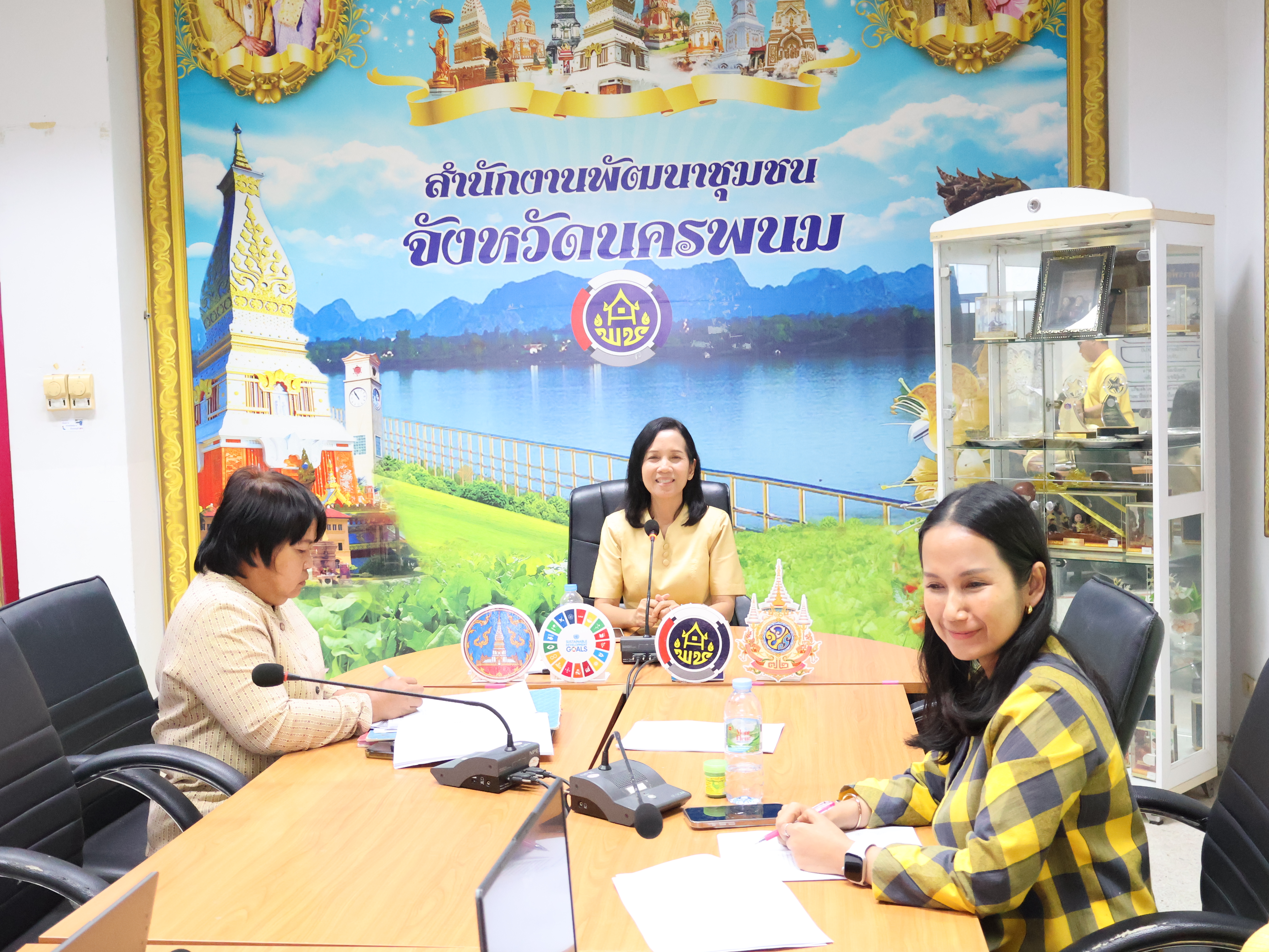 พช.นครพนม ประชุมผู้อำนวยการกลุ่มงานฯ นักวิชาการพัฒนาชุมชน และเจ้าหน้าที่พัฒนาชุมชน เพื่อขับเคลื่อนการดำเนินงานพัฒนาชุมชนจังหวัดนครพนม