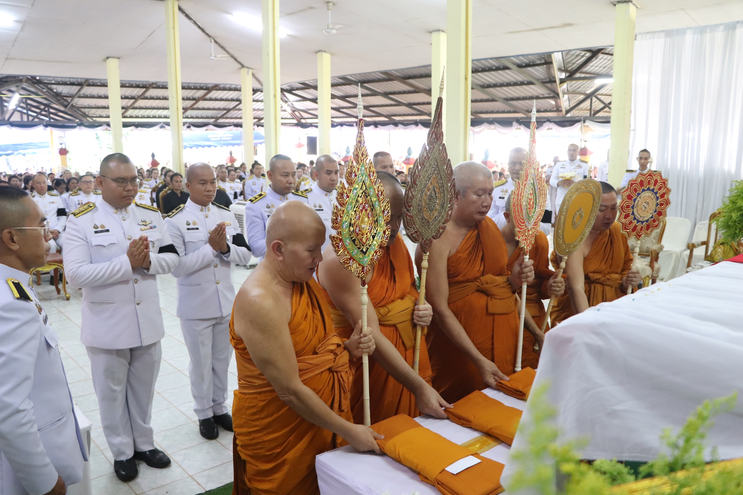 พช.นครพนม ร่วมพิธีพระราชทานเพลิงศพ ส.ต. วรัญชิต ยวงสุวรรณ ทหารกล้าผู้พลีชีพในเหตุการณ์ปะทะตามแนวชายแดนไทย-กัมพูชา